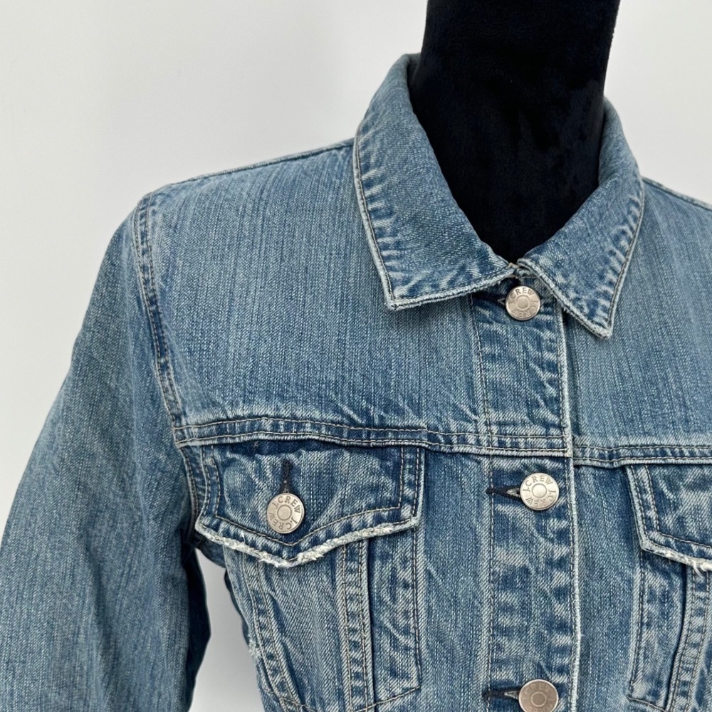 Vintage J.Crew‎ Blue Denim Trucker Jean Jacket Distressed Y2K Women's Medium - Picture 2 of 14